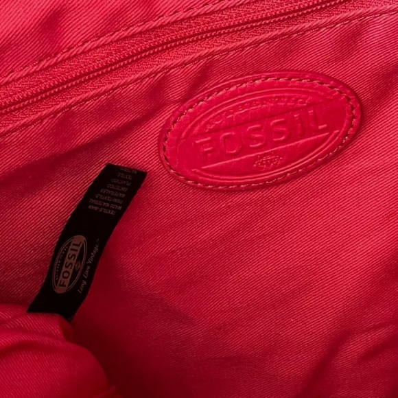 Fossil Explorer Red and Tan Messenger Canvas Crossbody Tote NWOT - Picture 9 of 13